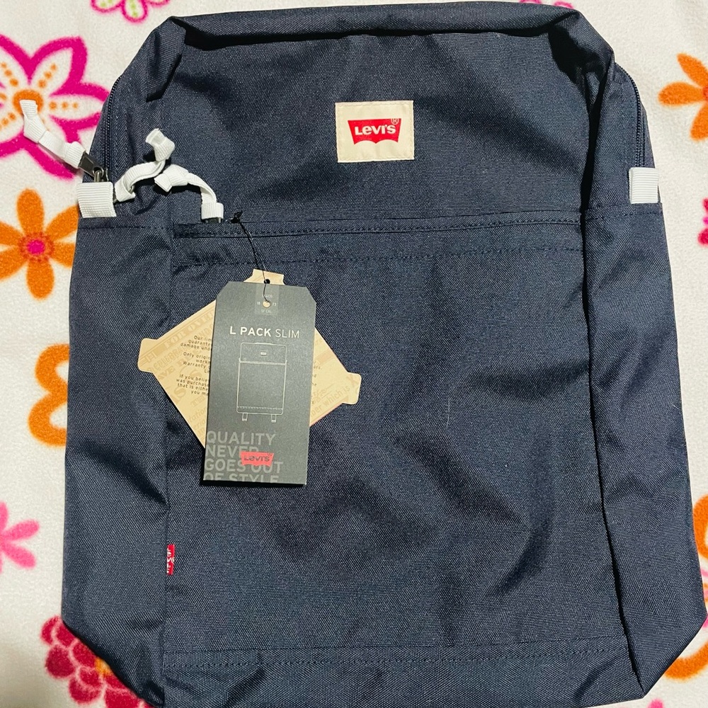 Levis backpack slim NWT